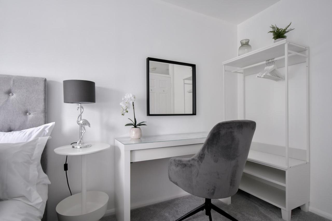 Stylish One Bed Apartment Near Cotswolds Raf Carterton Exteriör bild